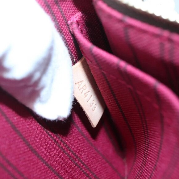 LOUIS VUITTON Monogram Neverfull PM Pouch LV Auth 138752 - Picture 10 of 16